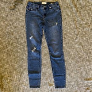 *SOLD* jessica simpson skinny jeans